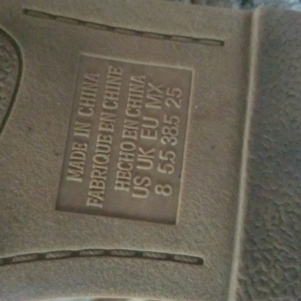 American Eagle Tan Strappy Sandals - Picture 5 of 5